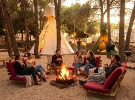 Camping Indiani Jones אינדיאני ג'ונס קמפינג