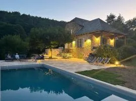 Villa les Hauts du Lot, Piscine, nature, calme