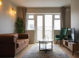 Stay by the Sea Salthill - Entire Apartment