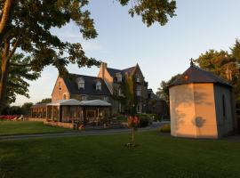 Manoir de la Roche Torin, The Originals Relais，位于Courtils的酒店