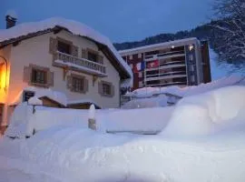 汝拉山旅馆 - 仅限成人入住