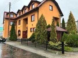 扎雅德巴库斯宾馆