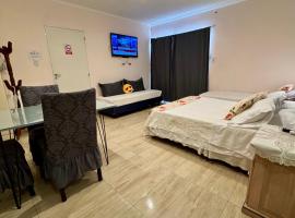 Plaza Departamentos Temporarios II，位于福尔摩沙的住宿