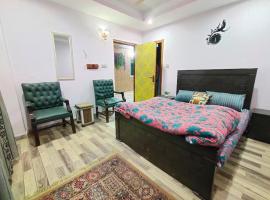Alzahir GUESTHOUSE & HOTEL near Islamabad Embassy，位于伊斯兰堡的酒店