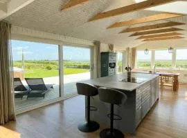 Summer House With Wilderness Bath And Water Views