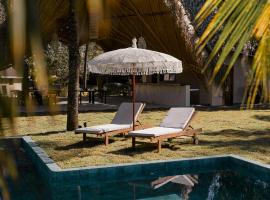 Manta Project，位于Morrillo的带泳池的酒店