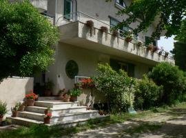 B&B Sun Garden，位于Montoro Inferiore的酒店