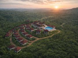 Astralis Resort Coorg，位于马迪凯里的带泳池的酒店