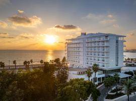 Palm Beach Hotel - Mehadrin Kosher suitable for Ultra-Orthodox guests，位于阿卡的酒店