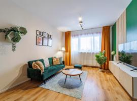 Mugav rõduga kodu Rapla linnas koos tasuta WiFi, TV & parkimisega ootab Sind!，位于拉普拉的酒店