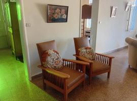 Bayt Jeddy，位于卜舍里的酒店