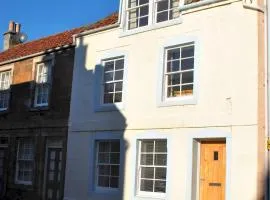 Coast Cottage- traditional fishermans cottage