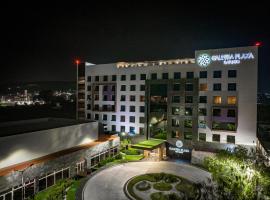 Galeria Plaza Irapuato，位于伊拉普阿托的酒店