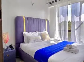 Modern, secure studio with pool & workspace ideal for business and long stays