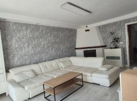 Mieszkanie przy rzece，位于戈乌达普的酒店