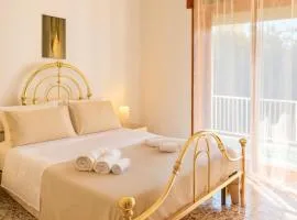 Exclusive Large 3 bed room Apartment with Pool Central Sorrento