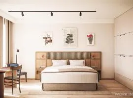 Quality Hotel The Book