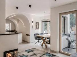 Panorama-Designapartment mit Kamin, Terrasse & Bergblick Nähe Sterzing - Villa Tribulaunblick