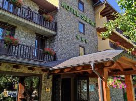 索拉特酒店，位于埃斯波特的酒店