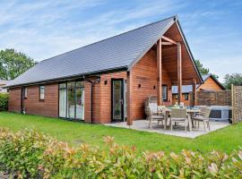 3 Bed in Fairwood 91721，位于Killay的酒店