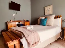 Suzies Huis Restaurant Bed and Breakfast