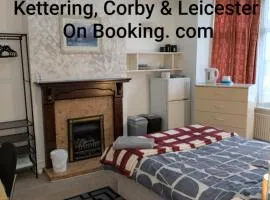 City Vacations Kettering town Double Room available for short & longer stays