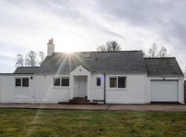 Inshlea - Seasgair Lodges，位于Insh的酒店