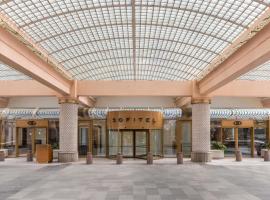 Sofitel Cairo Downtown Nile，位于开罗的酒店