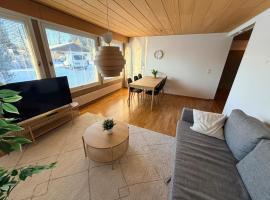 A quiet house right next to the airport，位于万塔的酒店