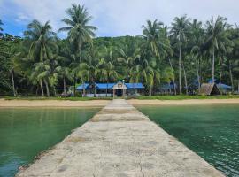 DK2 Resort - Remote Beach Hideaway - Fast WiFi - Private Tours by Arrangement - Plan Ahead，位于爱妮岛的酒店