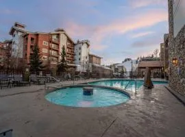 Studio Near Resort with Pool Hot Tub