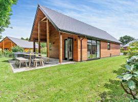 2 Bed in Fairwood 91724，位于Killay的酒店