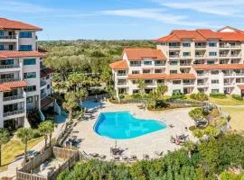 Beachfront condo with furnished balcony, amazing pool, tennis, & mini-golf