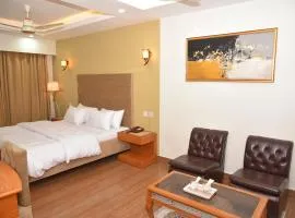 Stay Near Earthquake Memorial Bridge & Red Fort,room 212