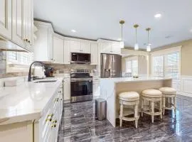 Near Medical Center! Remote-Work Hub in Holyoke