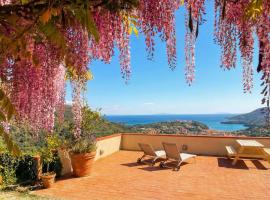 Aria di Collina - Isola d'Elba，位于阿祖罗港的带停车场的酒店