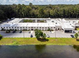 Clarks Inn Savannah Airport，位于普勒的酒店