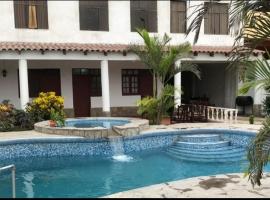Modern Apartament Pool & Jacuzzi 2 room，位于利马的酒店