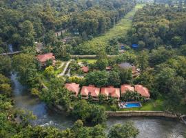 Regenta Jungle Resort Kabini Springs，位于Begūr的酒店
