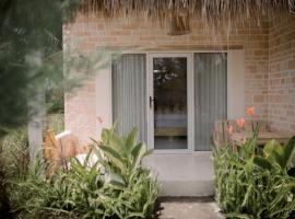 Daumi House，位于Masbagik的酒店