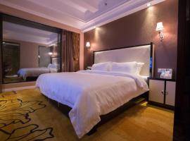 崇州名人半岛酒店，位于崇州的酒店