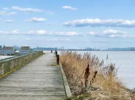 Holiday Apartment By Harbor Beach Safari Park