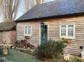 Deco Artist Cottage
