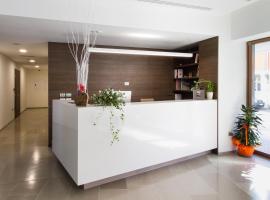 Albergo Al Tarcentino，位于Tarcento的酒店