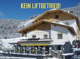 Hotel Berghof，位于茵聂科里姆斯的酒店