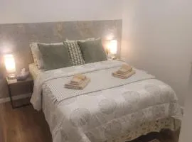 Warm cozy 1 bdrm close to Hwy