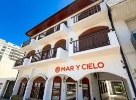 Mar y Cielo