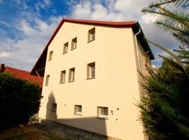 Fewo-Baunatal / Ferienwohnung "Am Pilgerbach"