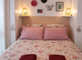 Le Patio du bourg - Studio entre lac et océan，位于比斯卡罗斯的酒店