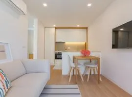 D'AUSE - New Modern Apt - 150m to Beach & Center